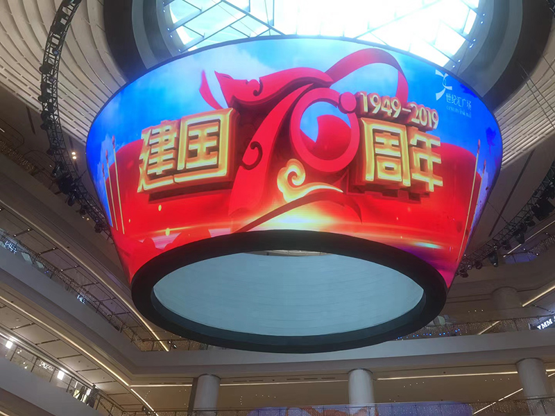 公司花20萬(wàn)裝修的會(huì)議室，竟被客戶(hù)吐槽‘像網(wǎng)吧’？高級(jí)感會(huì)議室的屏幕選擇秘訣”